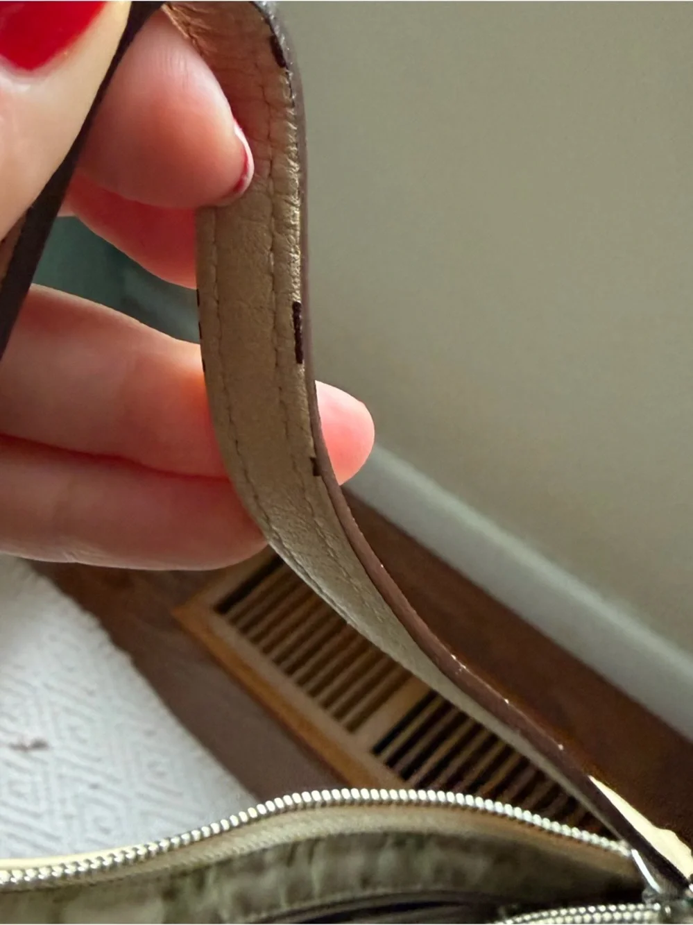 Vintage Coach bag from early 2000s - Picture 9 of 12